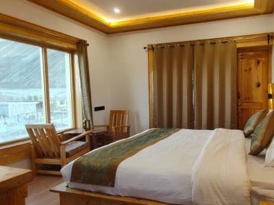Deluxe Room with Balcony