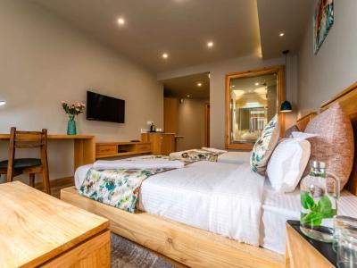 Premium Suite