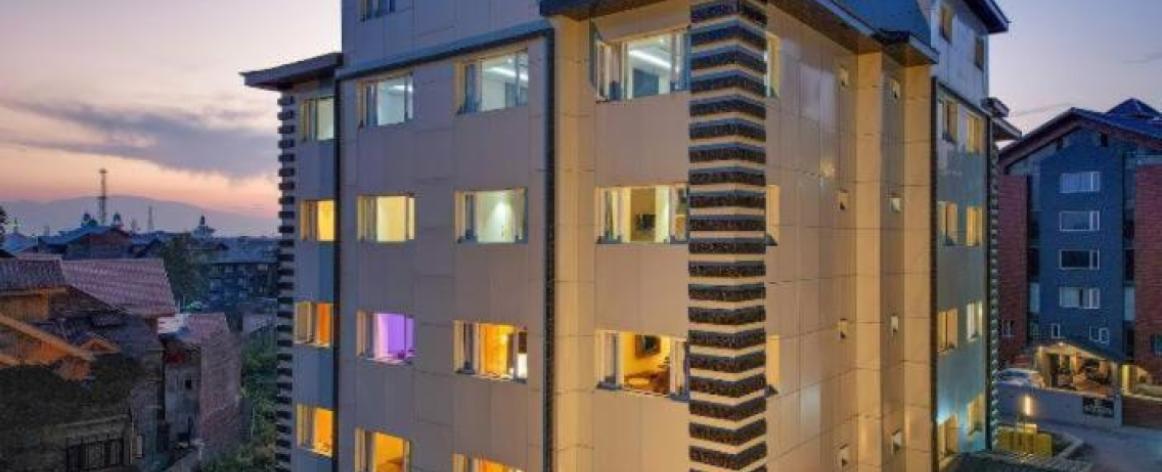 Hotel Milan Srinagar, Luxury hotel in Srinagar
