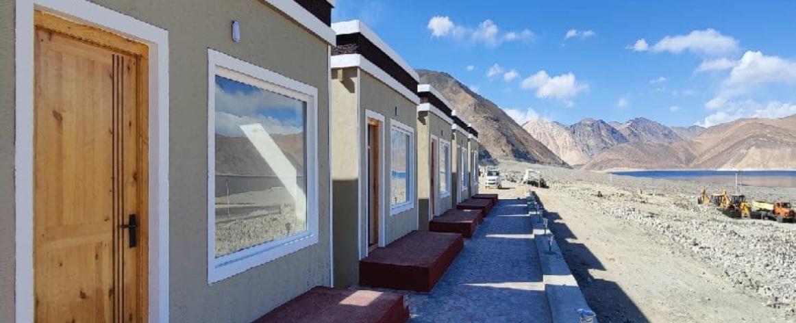 Grand Retreat Pangong, Grand Retreat Pangong Lake