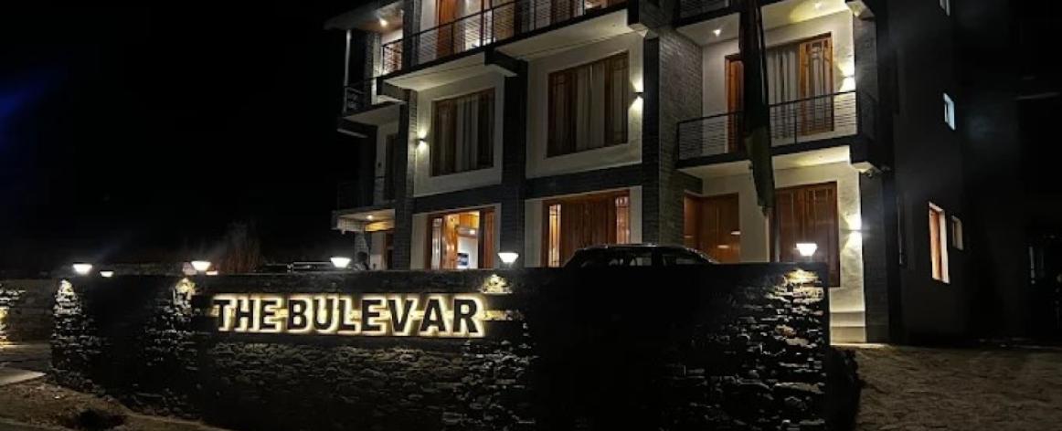 The Bulevar Whispering Willows, Whispering Willows Resort,