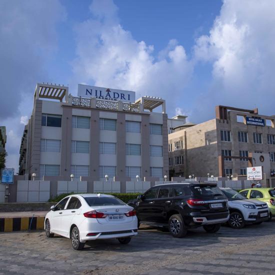 Hotel Niladri Premium