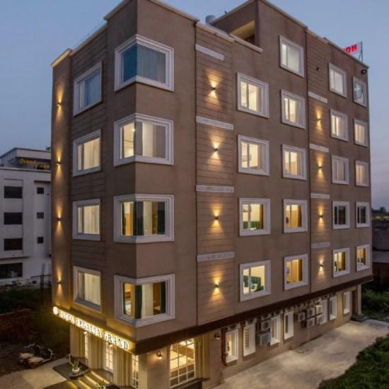 Regalia Grand by Delight STAY