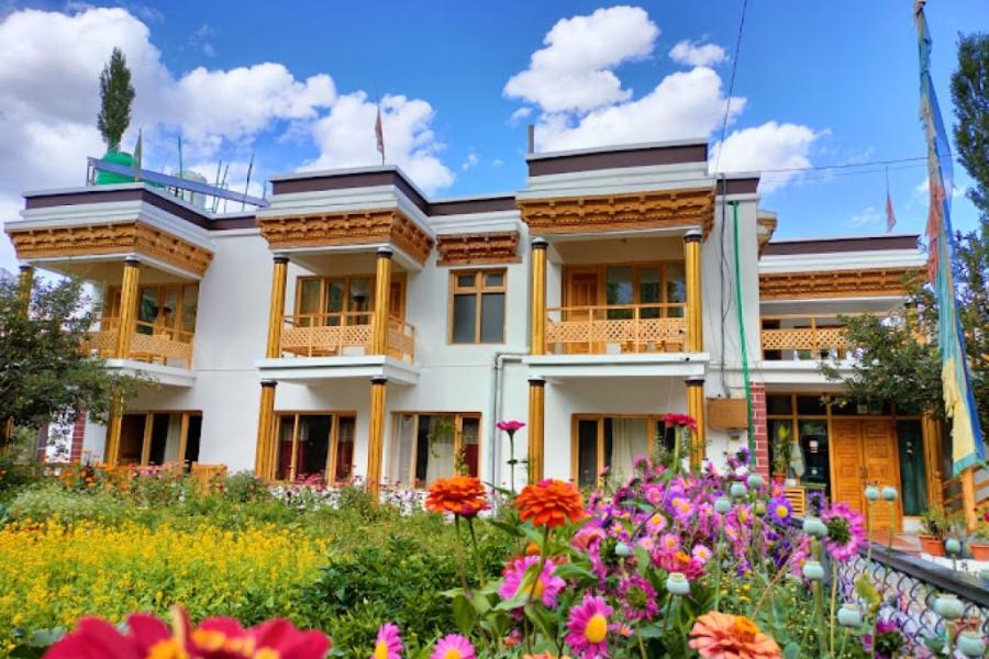 Organic Boutique Hunder