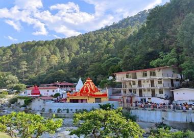 Nainital and Jim Corbett Tour Package with Kainchi Dham