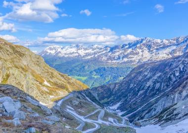 Manali Group Tour Package