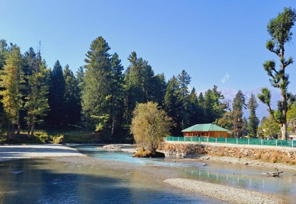 Best of Kashmir with Sonmarg and Gulmarg